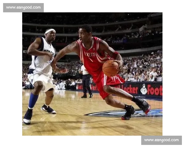 2006年NBA季后赛火箭对阵小牛的经典对决与姚麦时代的西部鏖战回顾